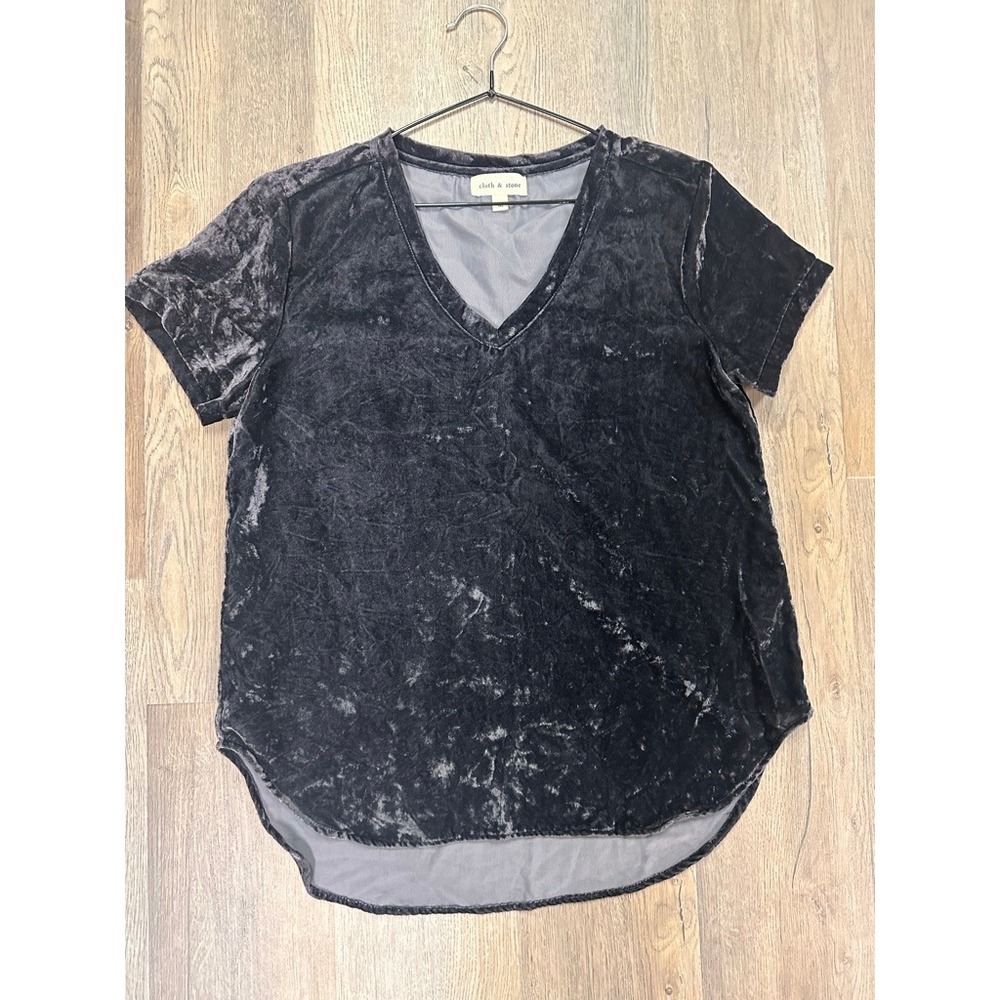Cloth & Stone Grey Crushed Velvet Burnout V-Neck Top Short Sleeve Medium Goth